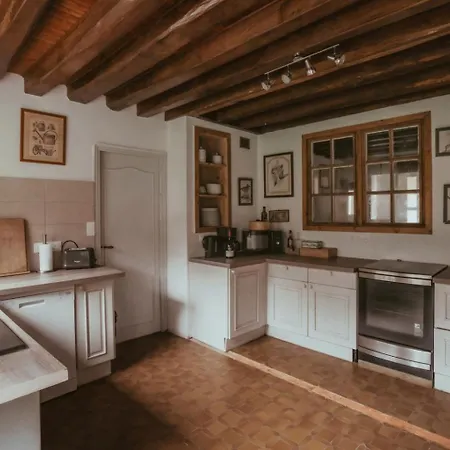 Le Moulin Barbotte La Convivialite En Pleine Nature Nesle-la-Reposte