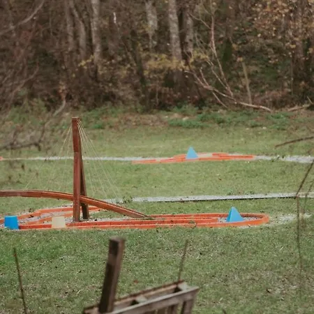 Le Moulin Barbotte La Convivialite En Pleine Nature Nesle-la-Reposte