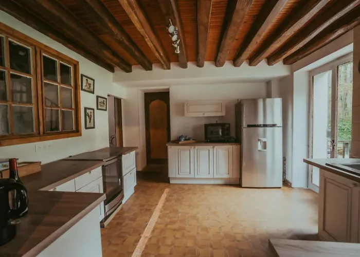 Le Moulin Barbotte La Convivialité En Pleine Nature Nesle-la-Reposte